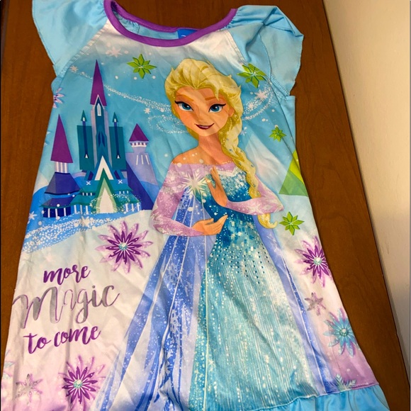 Frozen Elsa nightgown